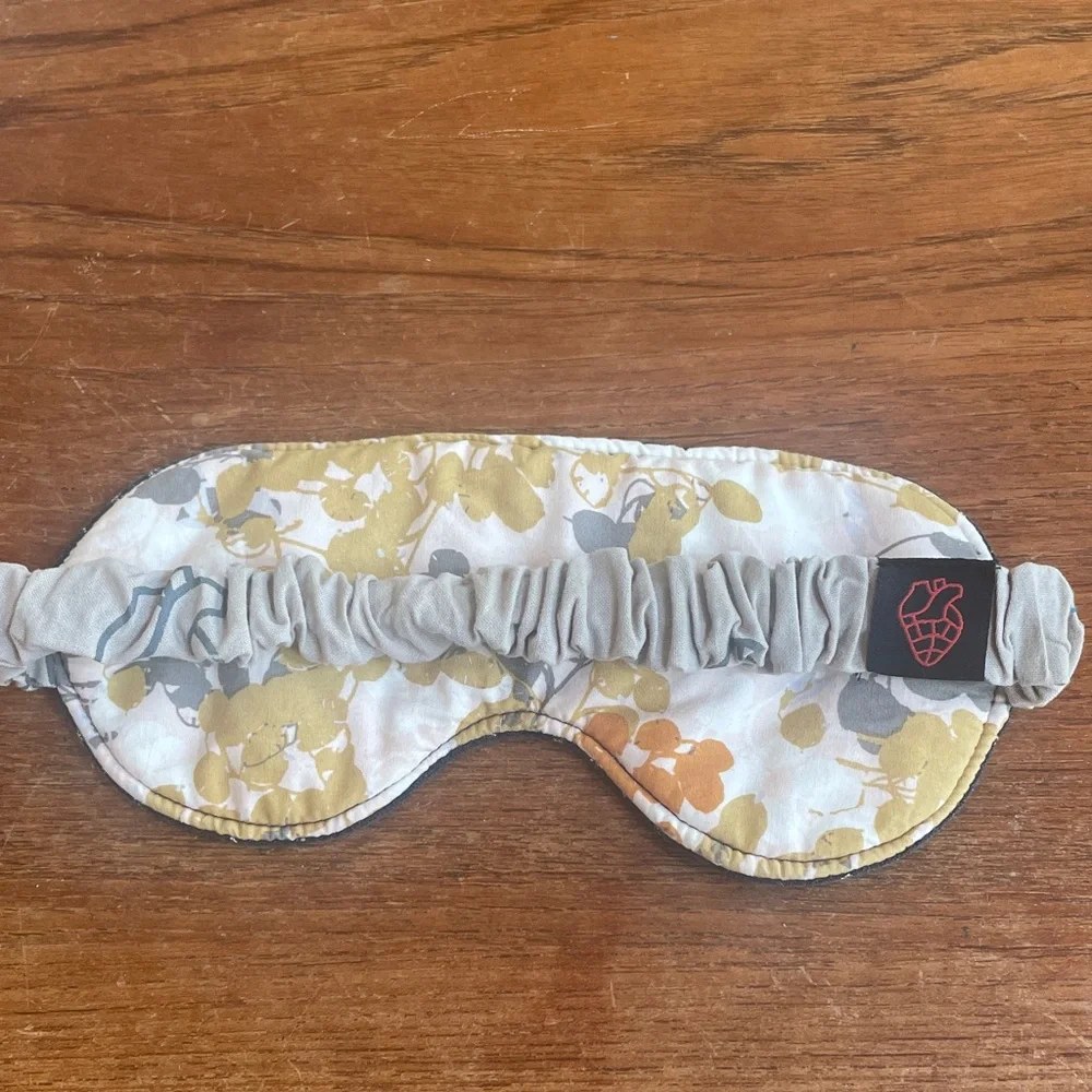 Reversible Sleep Mask - Picture 3 of 4